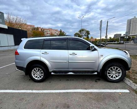 Серый Мицубиси Паджеро Спорт, объемом двигателя 2.5 л и пробегом 177 тыс. км за 19999 $, фото 6 на Automoto.ua