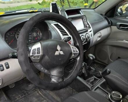 Міцубісі Паджеро Спорт 2013 у Рівному на Automoto.ua Сірий Міцубісі Паджеро Спорт, об'ємом двигуна 2.5 л та пробігом 141 тис. км за 14500 $, фото 7 на Automoto.ua