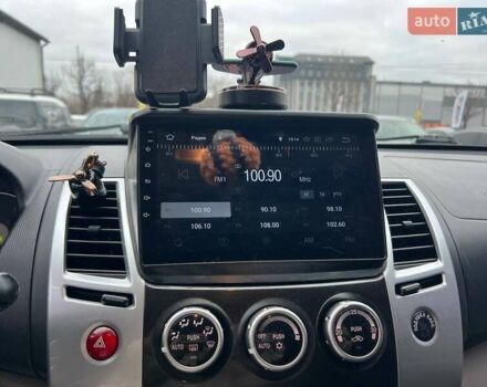 Серый Мицубиси Паджеро Спорт, объемом двигателя 2.48 л и пробегом 157 тыс. км за 16300 $, фото 15 на Automoto.ua