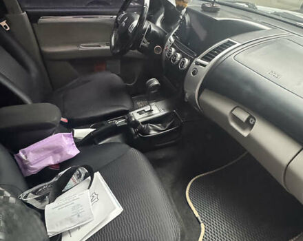 Серый Мицубиси Паджеро Спорт, объемом двигателя 2.48 л и пробегом 200 тыс. км за 15500 $, фото 5 на Automoto.ua