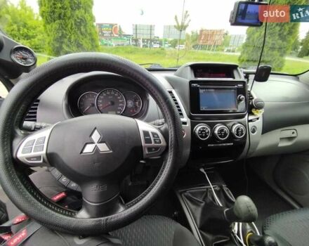 Серый Мицубиси Паджеро Спорт, объемом двигателя 2.5 л и пробегом 120 тыс. км за 16600 $, фото 10 на Automoto.ua