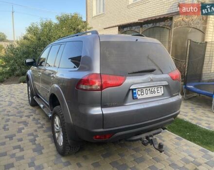 Сірий Міцубісі Паджеро Спорт, об'ємом двигуна 2.48 л та пробігом 345 тис. км за 13500 $, фото 5 на Automoto.ua
