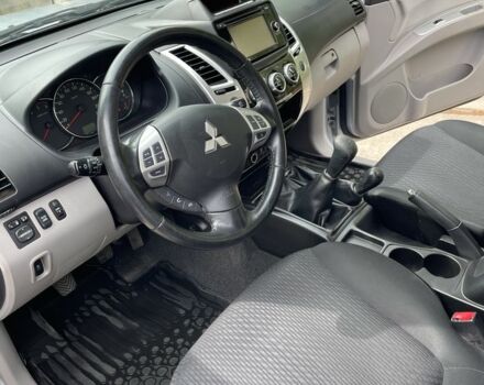 Сірий Міцубісі Паджеро Спорт, об'ємом двигуна 2.5 л та пробігом 87 тис. км за 18000 $, фото 5 на Automoto.ua
