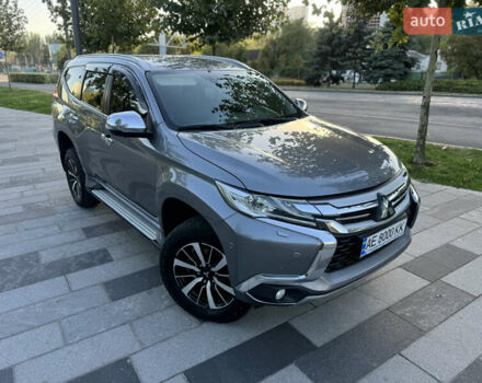Серый Мицубиси Паджеро Спорт, объемом двигателя 2.44 л и пробегом 190 тыс. км за 21000 $, фото 2 на Automoto.ua