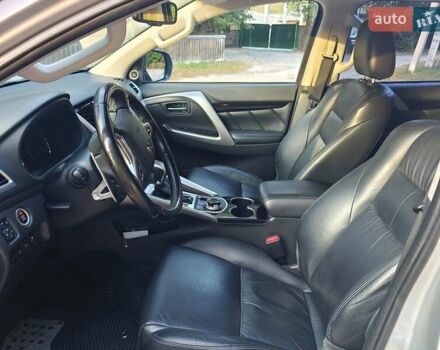 Серый Мицубиси Паджеро Спорт, объемом двигателя 2.44 л и пробегом 197 тыс. км за 26700 $, фото 5 на Automoto.ua