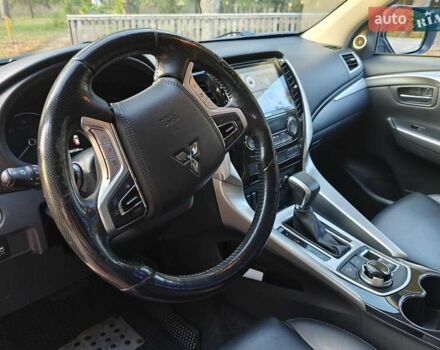 Серый Мицубиси Паджеро Спорт, объемом двигателя 2.44 л и пробегом 197 тыс. км за 26700 $, фото 3 на Automoto.ua