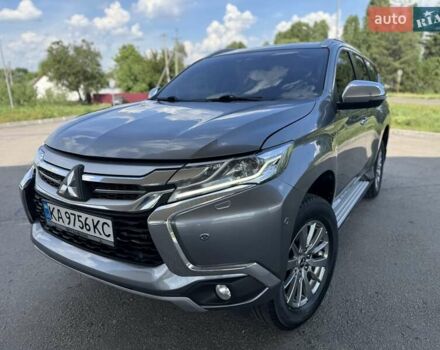 Сірий Міцубісі Паджеро Спорт, об'ємом двигуна 2.4 л та пробігом 173 тис. км за 19750 $, фото 3 на Automoto.ua