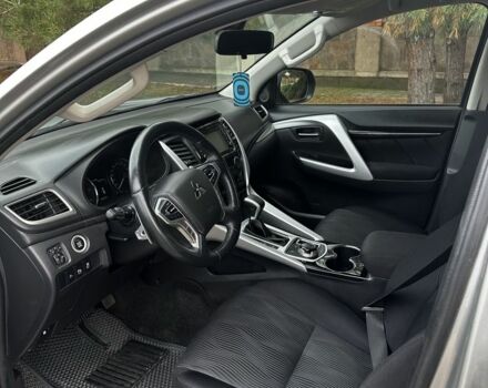 Серый Мицубиси Паджеро Спорт, объемом двигателя 2.4 л и пробегом 270 тыс. км за 19999 $, фото 6 на Automoto.ua