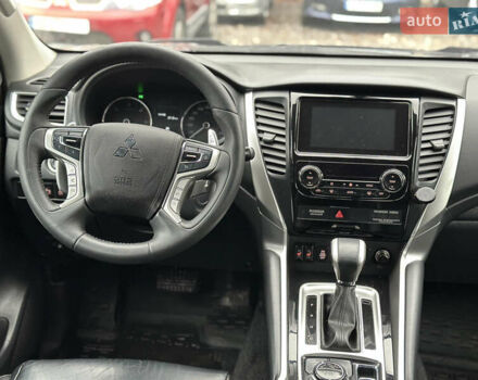 Серый Мицубиси Паджеро Спорт, объемом двигателя 2.44 л и пробегом 170 тыс. км за 21000 $, фото 12 на Automoto.ua