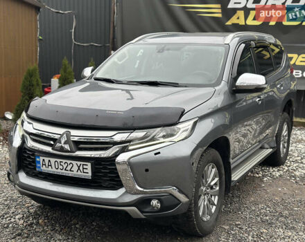 Серый Мицубиси Паджеро Спорт, объемом двигателя 2.44 л и пробегом 170 тыс. км за 21000 $, фото 1 на Automoto.ua