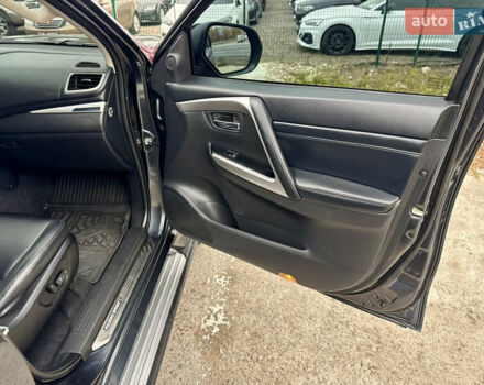 Серый Мицубиси Паджеро Спорт, объемом двигателя 2.44 л и пробегом 117 тыс. км за 33000 $, фото 20 на Automoto.ua