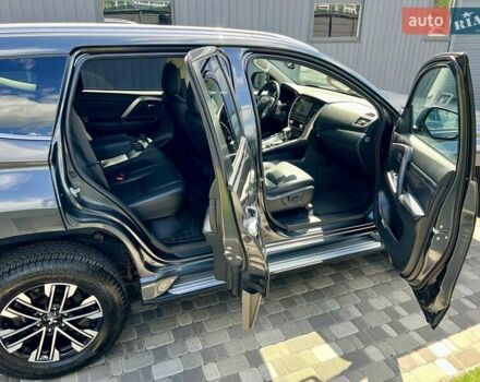 Серый Мицубиси Паджеро Спорт, объемом двигателя 2.44 л и пробегом 50 тыс. км за 36900 $, фото 80 на Automoto.ua