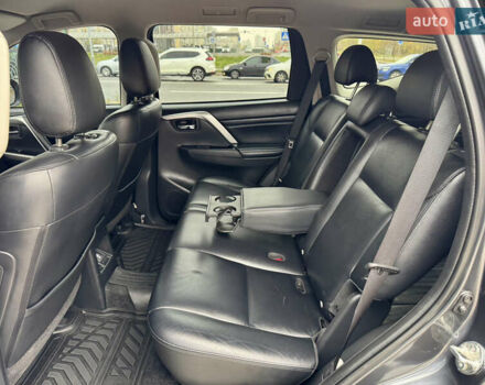 Серый Мицубиси Паджеро Спорт, объемом двигателя 2.44 л и пробегом 117 тыс. км за 33000 $, фото 13 на Automoto.ua