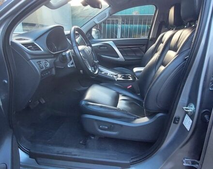 Сірий Міцубісі Паджеро Спорт, об'ємом двигуна 2.4 л та пробігом 129 тис. км за 28600 $, фото 9 на Automoto.ua