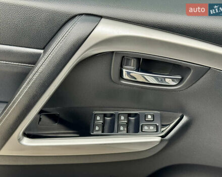 Серый Мицубиси Паджеро Спорт, объемом двигателя 2.44 л и пробегом 117 тыс. км за 33000 $, фото 8 на Automoto.ua