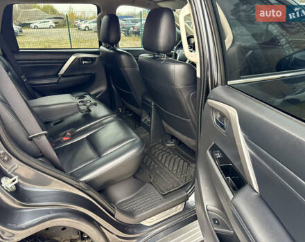 Серый Мицубиси Паджеро Спорт, объемом двигателя 2.44 л и пробегом 117 тыс. км за 33000 $, фото 18 на Automoto.ua