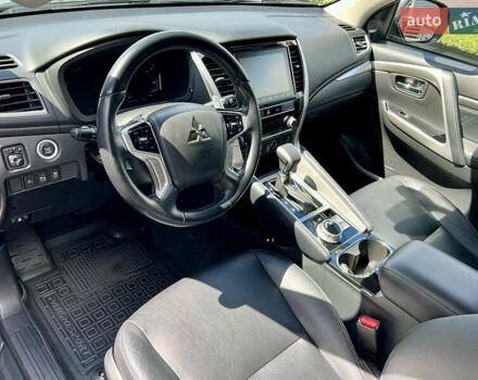 Серый Мицубиси Паджеро Спорт, объемом двигателя 2.44 л и пробегом 50 тыс. км за 36900 $, фото 22 на Automoto.ua