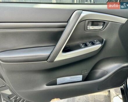 Серый Мицубиси Паджеро Спорт, объемом двигателя 2.44 л и пробегом 50 тыс. км за 36900 $, фото 13 на Automoto.ua