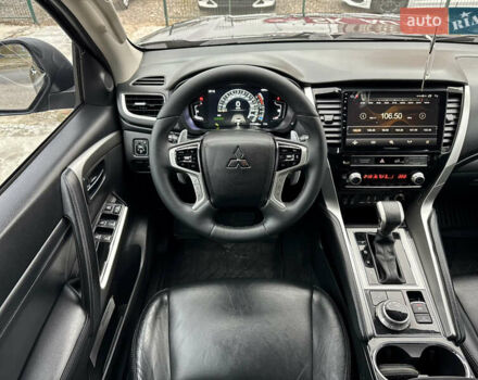 Серый Мицубиси Паджеро Спорт, объемом двигателя 2.44 л и пробегом 117 тыс. км за 33000 $, фото 29 на Automoto.ua