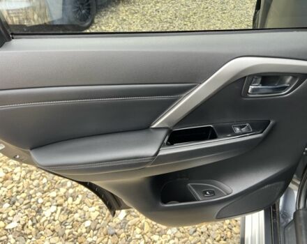 Серый Мицубиси Паджеро Спорт, объемом двигателя 4.2 л и пробегом 44 тыс. км за 34999 $, фото 16 на Automoto.ua