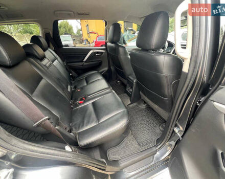 Серый Мицубиси Паджеро Спорт, объемом двигателя 2.4 л и пробегом 40 тыс. км за 34999 $, фото 28 на Automoto.ua