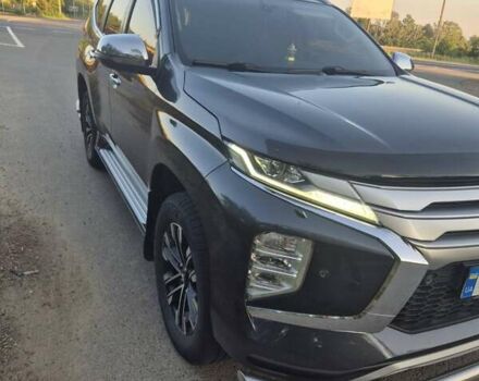 Серый Мицубиси Паджеро Спорт, объемом двигателя 2.44 л и пробегом 79 тыс. км за 33900 $, фото 2 на Automoto.ua