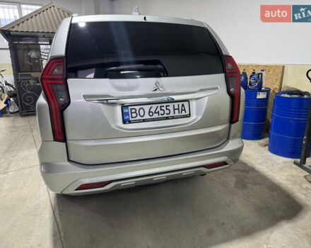 Серый Мицубиси Паджеро Спорт, объемом двигателя 2.4 л и пробегом 28 тыс. км за 30999 $, фото 1 на Automoto.ua