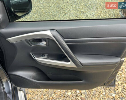 Серый Мицубиси Паджеро Спорт, объемом двигателя 2.4 л и пробегом 40 тыс. км за 34999 $, фото 13 на Automoto.ua