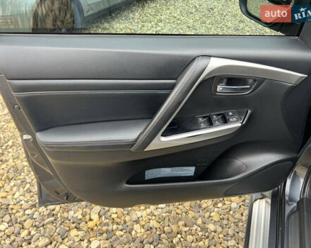 Серый Мицубиси Паджеро Спорт, объемом двигателя 2.4 л и пробегом 40 тыс. км за 34999 $, фото 11 на Automoto.ua