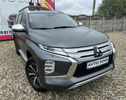 Серый Мицубиси Паджеро Спорт, объемом двигателя 4.2 л и пробегом 44 тыс. км за 34999 $, фото 2 на Automoto.ua