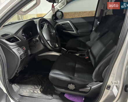 Серый Мицубиси Паджеро Спорт, объемом двигателя 2.4 л и пробегом 28 тыс. км за 30999 $, фото 8 на Automoto.ua