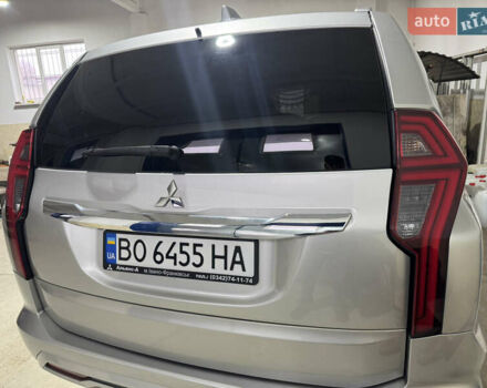 Серый Мицубиси Паджеро Спорт, объемом двигателя 2.4 л и пробегом 28 тыс. км за 30999 $, фото 2 на Automoto.ua