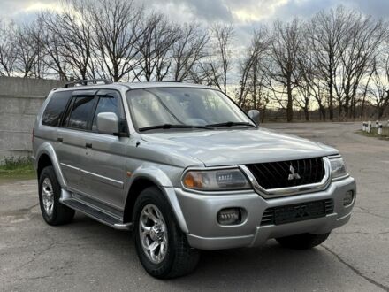 Серый Мицубиси Паджеро Спорт, объемом двигателя 3 л и пробегом 240 тыс. км за 6499 $, фото 1 на Automoto.ua