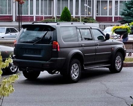 Сірий Міцубісі Паджеро Спорт, об'ємом двигуна 3 л та пробігом 240 тис. км за 8000 $, фото 1 на Automoto.ua