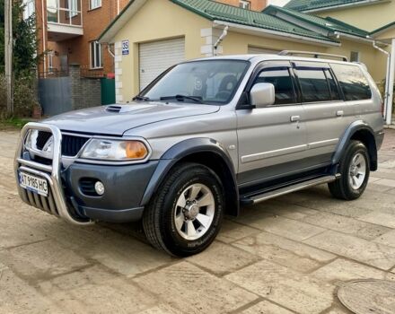 Серый Мицубиси Паджеро Спорт, объемом двигателя 2.5 л и пробегом 305 тыс. км за 6400 $, фото 1 на Automoto.ua