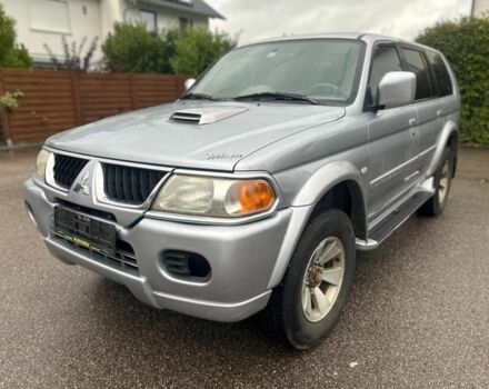 Серый Мицубиси Паджеро Спорт, объемом двигателя 2.5 л и пробегом 276 тыс. км за 2900 $, фото 1 на Automoto.ua