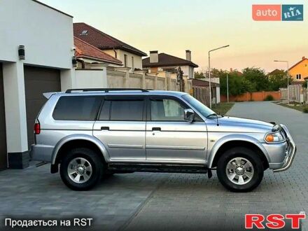 Сірий Міцубісі Паджеро Спорт, об'ємом двигуна 3 л та пробігом 241 тис. км за 8500 $, фото 1 на Automoto.ua