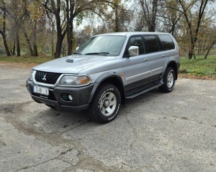 Серый Мицубиси Паджеро Спорт, объемом двигателя 2.5 л и пробегом 250 тыс. км за 4724 $, фото 1 на Automoto.ua