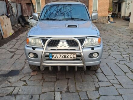 Сірий Міцубісі Паджеро Спорт, об'ємом двигуна 2.5 л та пробігом 215 тис. км за 10200 $, фото 1 на Automoto.ua