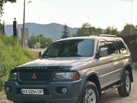 Серый Мицубиси Паджеро Спорт, объемом двигателя 3 л и пробегом 226 тыс. км за 9500 $, фото 1 на Automoto.ua