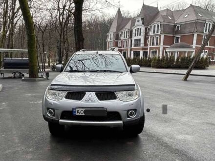 Мицубиси Паджеро Спорт 2010 в Ужгороде на Automoto.ua Серый Мицубиси Паджеро Спорт, объемом двигателя 3 л и пробегом 174 тыс. км за 11400 $, фото 1 на Automoto.ua