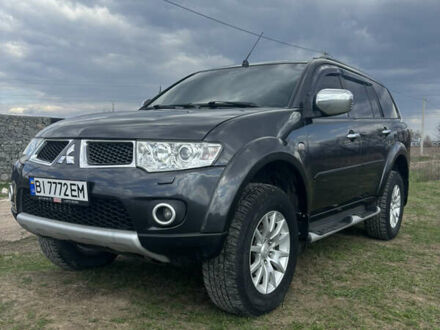 Сірий Міцубісі Паджеро Спорт, об'ємом двигуна 2.5 л та пробігом 179 тис. км за 13500 $, фото 1 на Automoto.ua