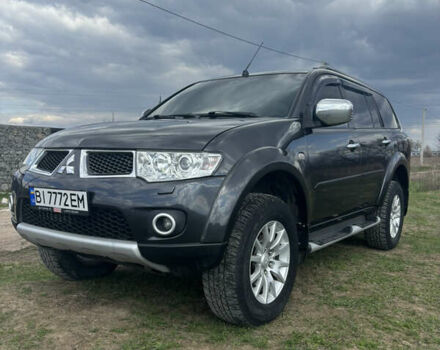 Сірий Міцубісі Паджеро Спорт, об'ємом двигуна 2.5 л та пробігом 179 тис. км за 13500 $, фото 1 на Automoto.ua