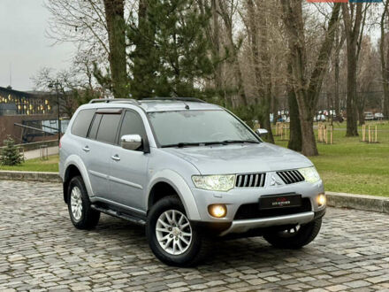 Серый Мицубиси Паджеро Спорт, объемом двигателя 2.48 л и пробегом 152 тыс. км за 13999 $, фото 1 на Automoto.ua