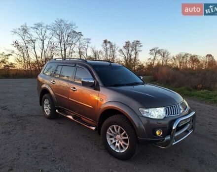 Сірий Міцубісі Паджеро Спорт, об'ємом двигуна 2.48 л та пробігом 218 тис. км за 16200 $, фото 1 на Automoto.ua