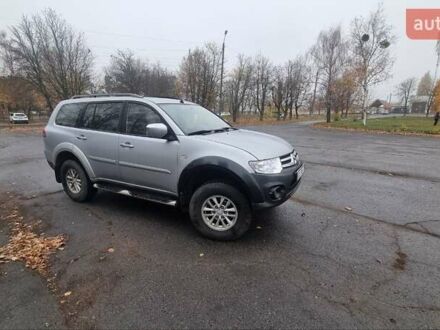 Серый Мицубиси Паджеро Спорт, объемом двигателя 2.48 л и пробегом 287 тыс. км за 13200 $, фото 1 на Automoto.ua