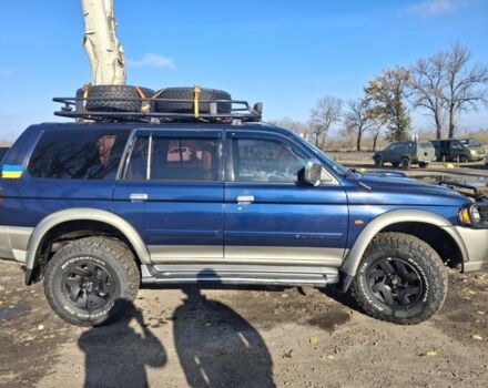 Синій Міцубісі Паджеро Спорт, об'ємом двигуна 2.5 л та пробігом 380 тис. км за 7999 $, фото 2 на Automoto.ua