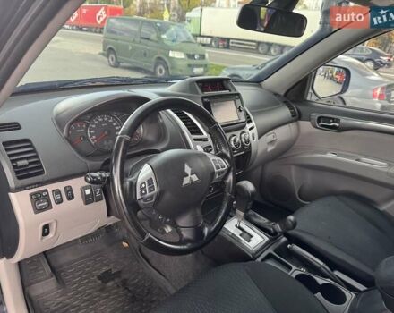 Синій Міцубісі Паджеро Спорт, об'ємом двигуна 2.48 л та пробігом 168 тис. км за 19999 $, фото 15 на Automoto.ua