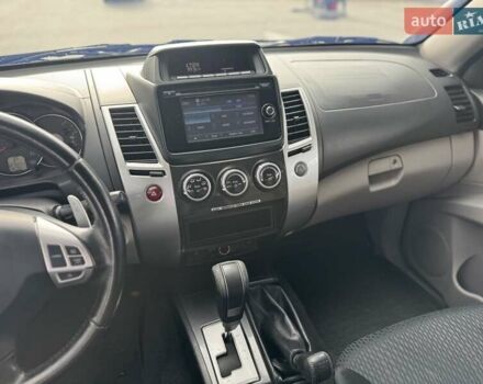 Синій Міцубісі Паджеро Спорт, об'ємом двигуна 2.48 л та пробігом 168 тис. км за 19999 $, фото 23 на Automoto.ua