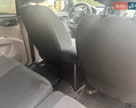 Синій Міцубісі Паджеро Спорт, об'ємом двигуна 2.5 л та пробігом 160 тис. км за 13900 $, фото 14 на Automoto.ua